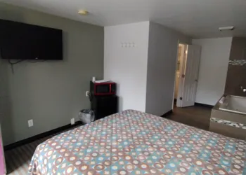 Kings Row Inn hotel thumbnail 6