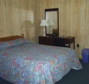 Cedar Grove Motel hotel detail image 5