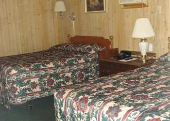 Cedar Grove Motel hotel thumbnail 7