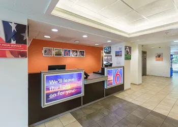 Motel 6 Columbia, SC - Fort Jackson Area hotel thumbnail 2