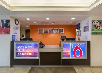 Motel 6 Columbia, SC - Fort Jackson Area hotel thumbnail 3