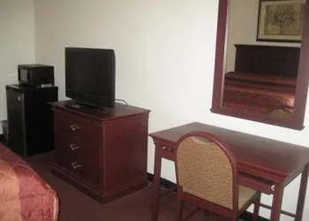 Executive Inn hotel thumbnail 5