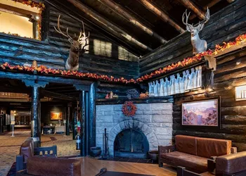 El Tovar - Inside the Park hotel thumbnail 3