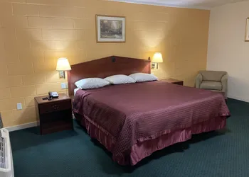 Childress Inn hotel thumbnail 2