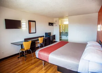 Motel 6 Corsicana, TX hotel thumbnail 7