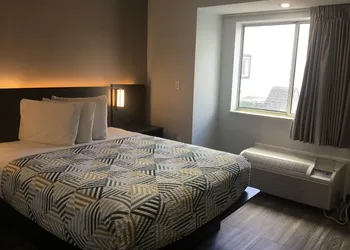 Motel 6 McAllen, TX - East hotel thumbnail 4