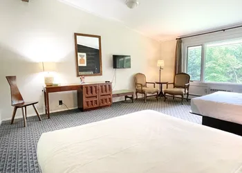 Toll Road Inn hotel thumbnail 5