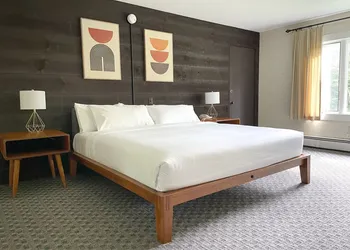 Toll Road Inn hotel thumbnail 6