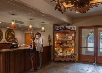 Bavarian Lodge hotel thumbnail 4