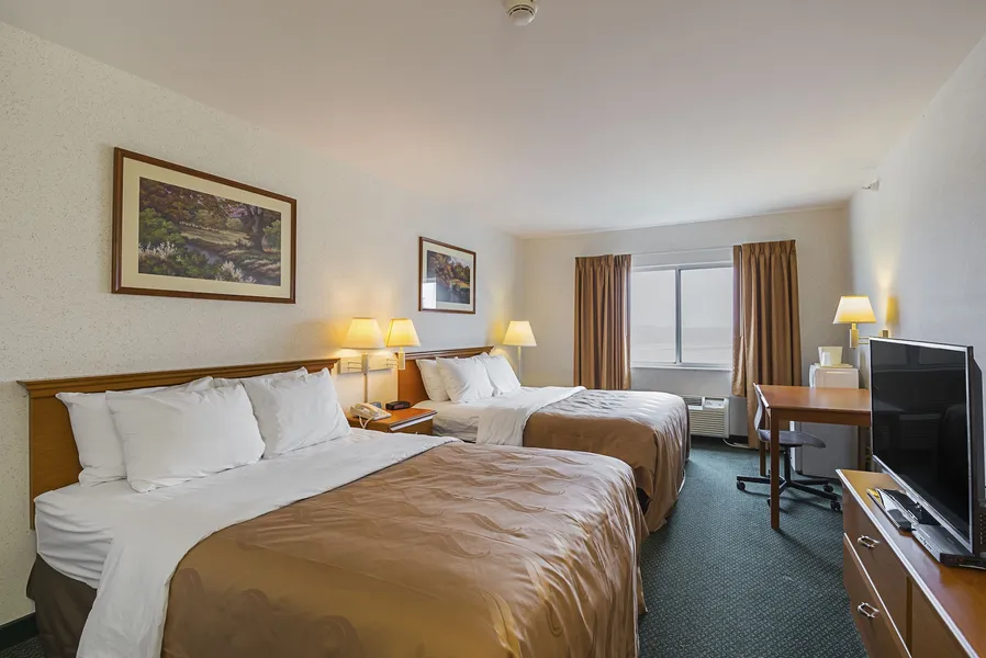 Quality Inn & Suites Belmont - Platteville hotel detail image 6