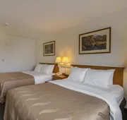 Quality Inn & Suites Belmont - Platteville hotel detail image 7