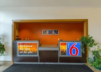 Motel 6 Baraboo, WI - Lake Delton hotel thumbnail 2