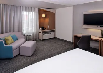 Courtyard by Marriott Saskatoon Airport hotel thumbnail 7