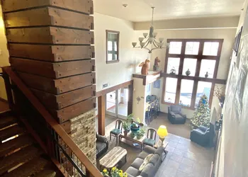 A Riverside Inn Travelodge by Wyndham hotel thumbnail 2