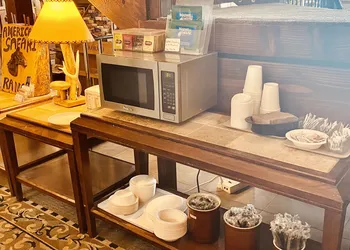 A Riverside Inn Travelodge by Wyndham hotel thumbnail 4
