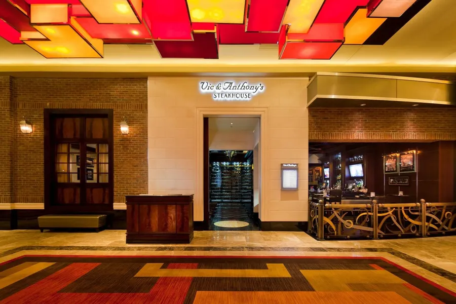 Golden Nugget Lake Charles hotel detail image 2