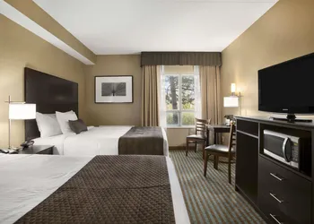 Days Inn by Wyndham Stouffville hotel thumbnail 4