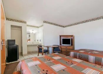 Travelodge by Wyndham Temple hotel thumbnail 5