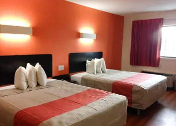 Motel 6 New Brunswick hotel thumbnail 8