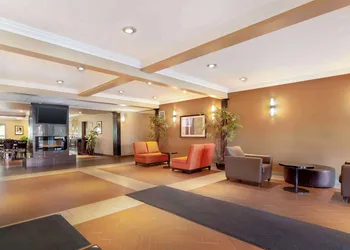 Best Western Plus Peace River Hotel & Suites hotel thumbnail 2