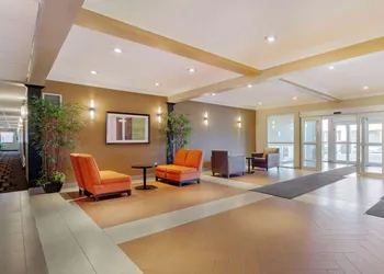 Best Western Plus Peace River Hotel & Suites hotel thumbnail 3