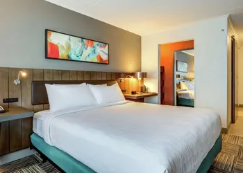 Hilton Garden Inn Boston/Waltham hotel thumbnail 8