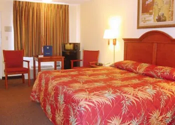 Rodeway Inn Forsyth near GA Public Safety Training Center hotel thumbnail 7