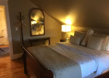 Clyde Hall Bed and Breakfast hotel thumbnail 4