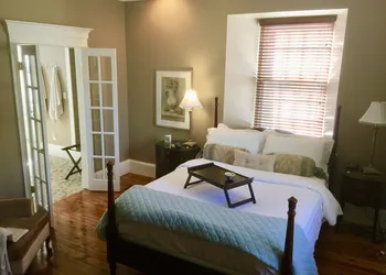 Clyde Hall Bed and Breakfast hotel thumbnail 6