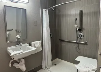Motel 6 Hollywood hotel thumbnail 6