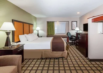 Baymont by Wyndham Gaylord hotel thumbnail 5