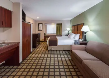 Baymont by Wyndham Gaylord hotel thumbnail 8