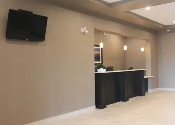 Meridian Inn & Suites Lloydminster hotel thumbnail 2