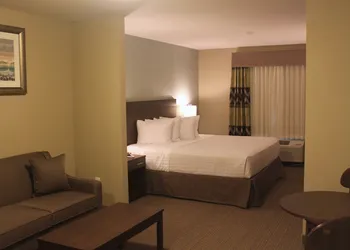 Meridian Inn & Suites Lloydminster hotel thumbnail 5