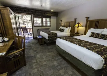 Zion Lodge - Inside the Park hotel thumbnail 5