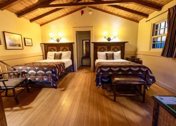 Zion Lodge - Inside the Park hotel thumbnail 6