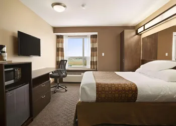 Microtel Inn & Suites by Wyndham Blackfalds Red Deer North hotel thumbnail 8