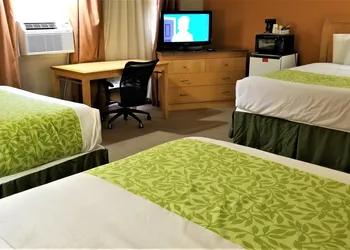 Lyons Inn hotel thumbnail 5