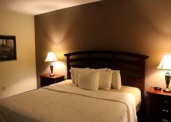 Crystal Springs Inn and Suites hotel thumbnail 7
