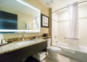 Best Western Plus Drayton Valley hotel thumbnail 8