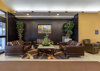 Best Western Plus Drayton Valley hotel thumbnail 3