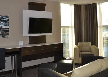 Holiday Inn Express & Suites Cold Lake by IHG hotel thumbnail 2