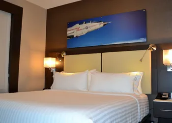 Holiday Inn Express & Suites Cold Lake by IHG hotel thumbnail 3