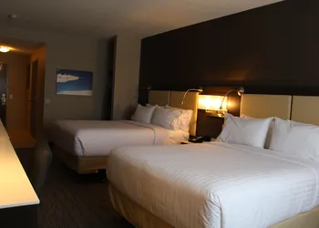 Holiday Inn Express & Suites Cold Lake by IHG hotel thumbnail 5