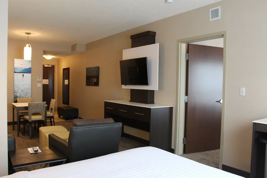 Holiday Inn Express & Suites Cold Lake by IHG hotel detail image 6