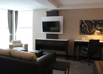 Holiday Inn Express & Suites Cold Lake by IHG hotel thumbnail 8