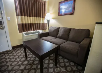 Relax Inn & Suites hotel thumbnail 5