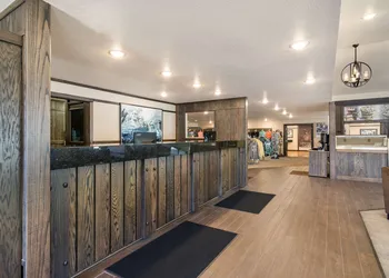 Best Western Golden Spike Inn & Suites hotel thumbnail 2