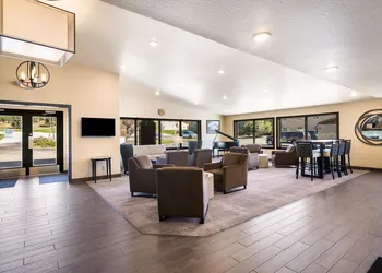 Best Western Golden Spike Inn & Suites hotel thumbnail 3