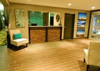 Carlyle Western Star Inn & Suites hotel thumbnail 3